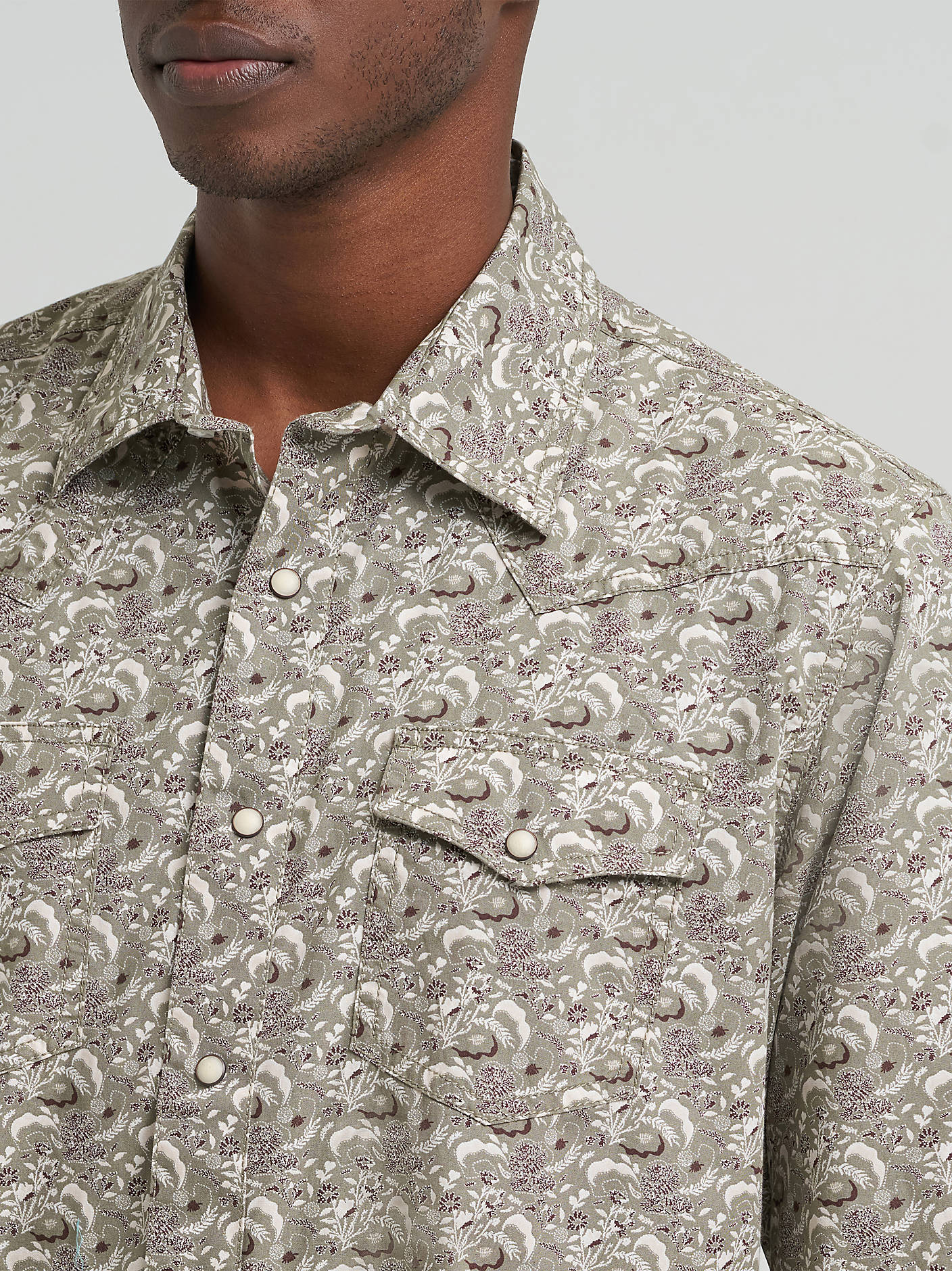 Wrangler Retro | Premium Modern Fit Snap Shirt | Brown Print