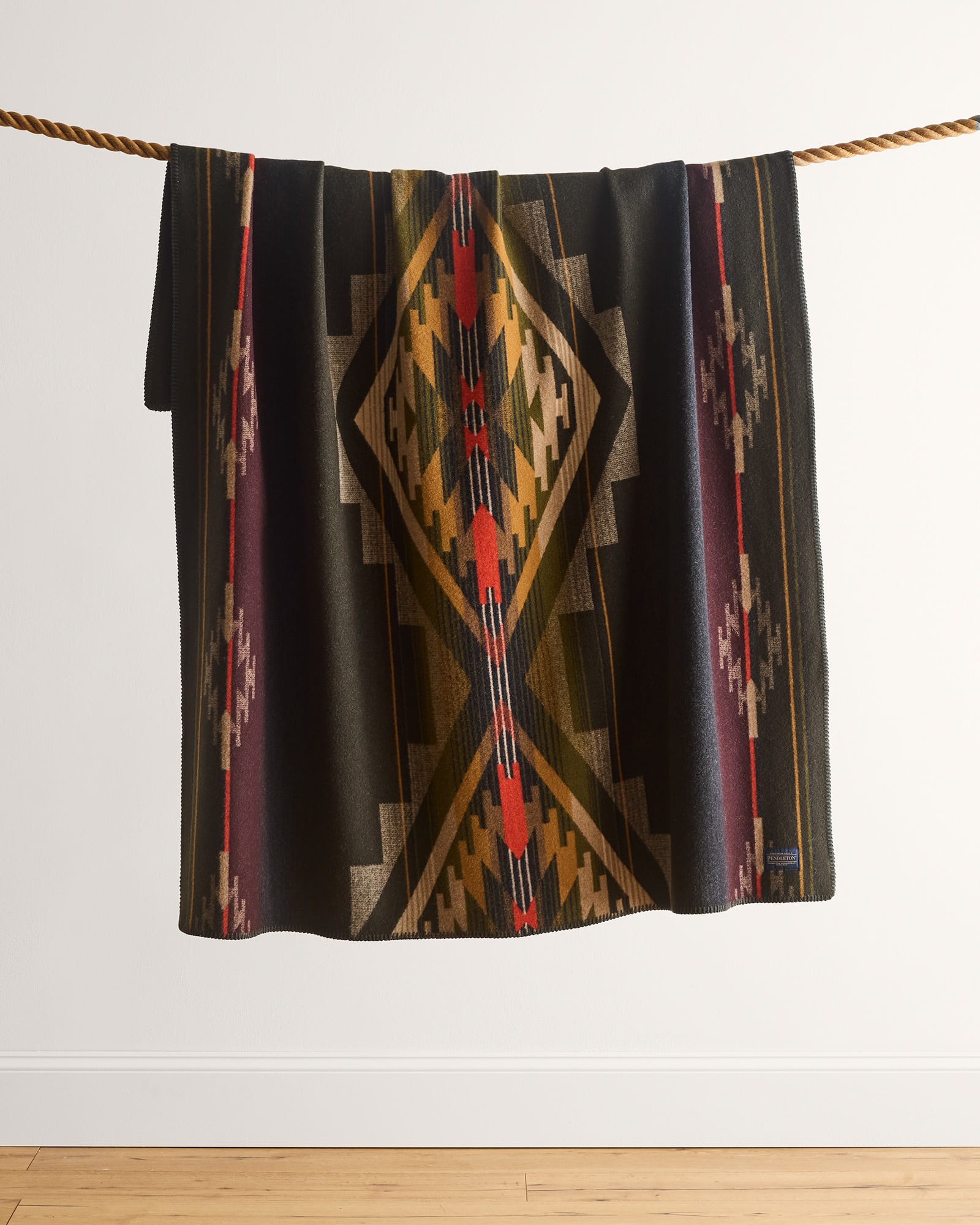Pendleton | Contemporary Napped Throw | Tumalo