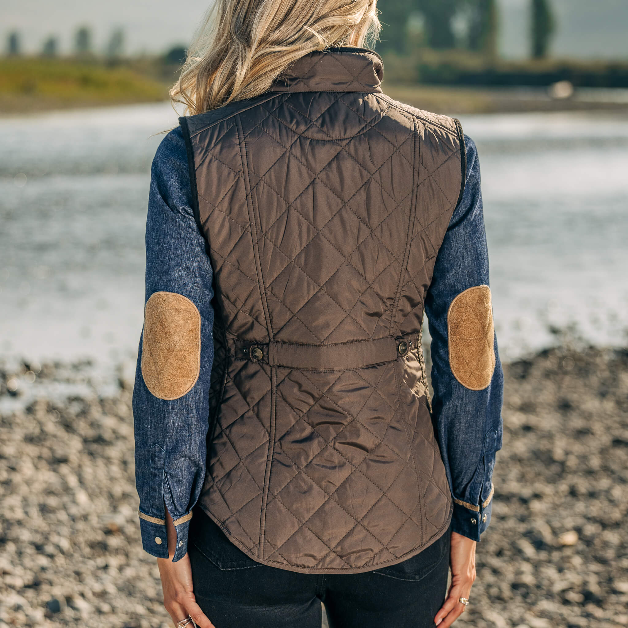Madison Creek Outfitters | Vista Quilted Vest | Gunmetal