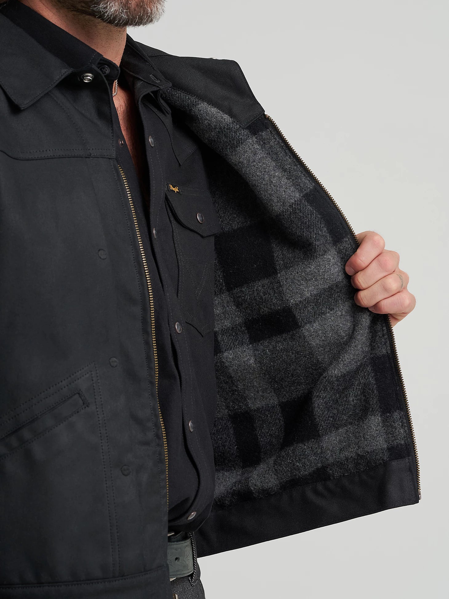 Wrangler® X Filson Adventure Jacket | Black w/ Chainstitching