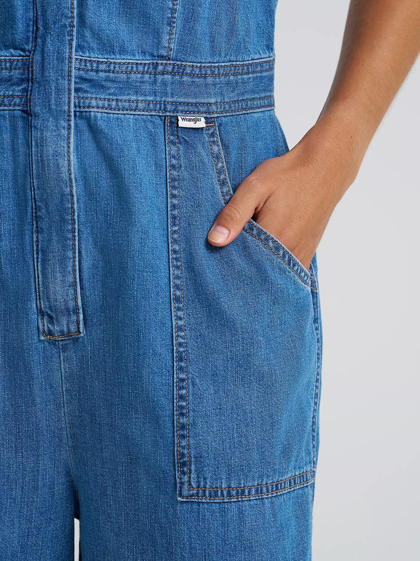 Wrangler Modern | Garage Coverall | Engine Heat