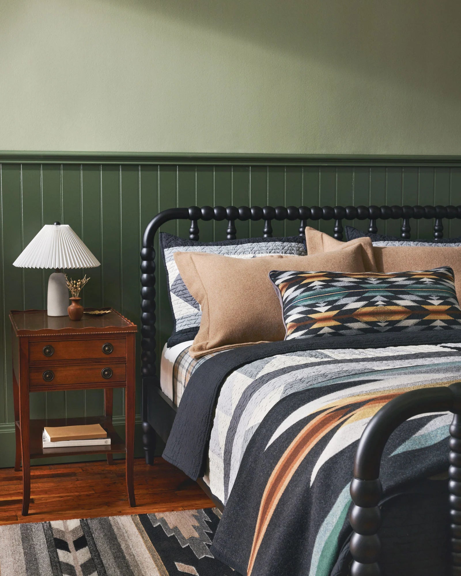 Pendleton | Jacquard Unnapped Twin Robe | Wyeth Trail Oxford