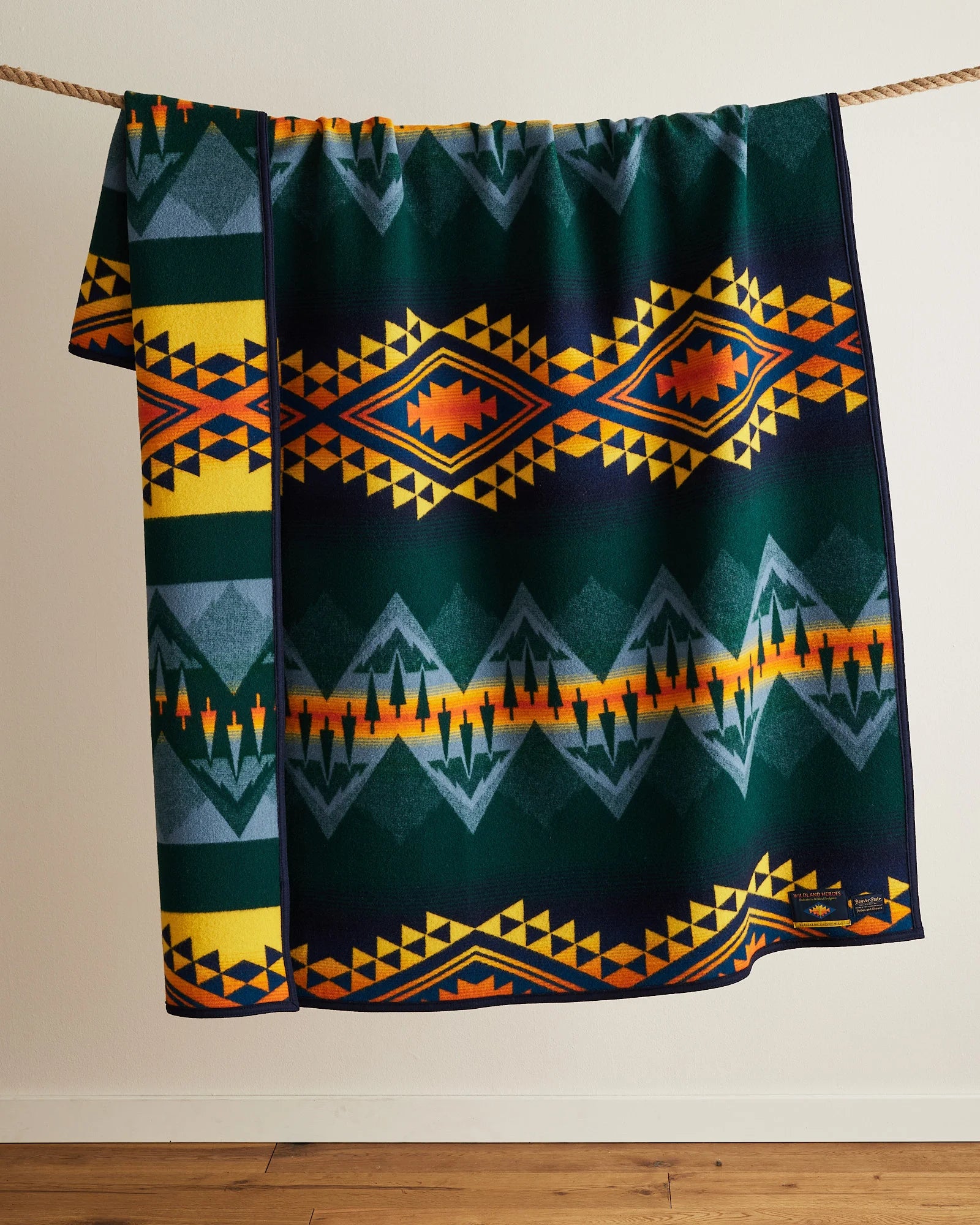 Pendleton | Jacquard Napped Blanket | Twin | Wildland Heroes