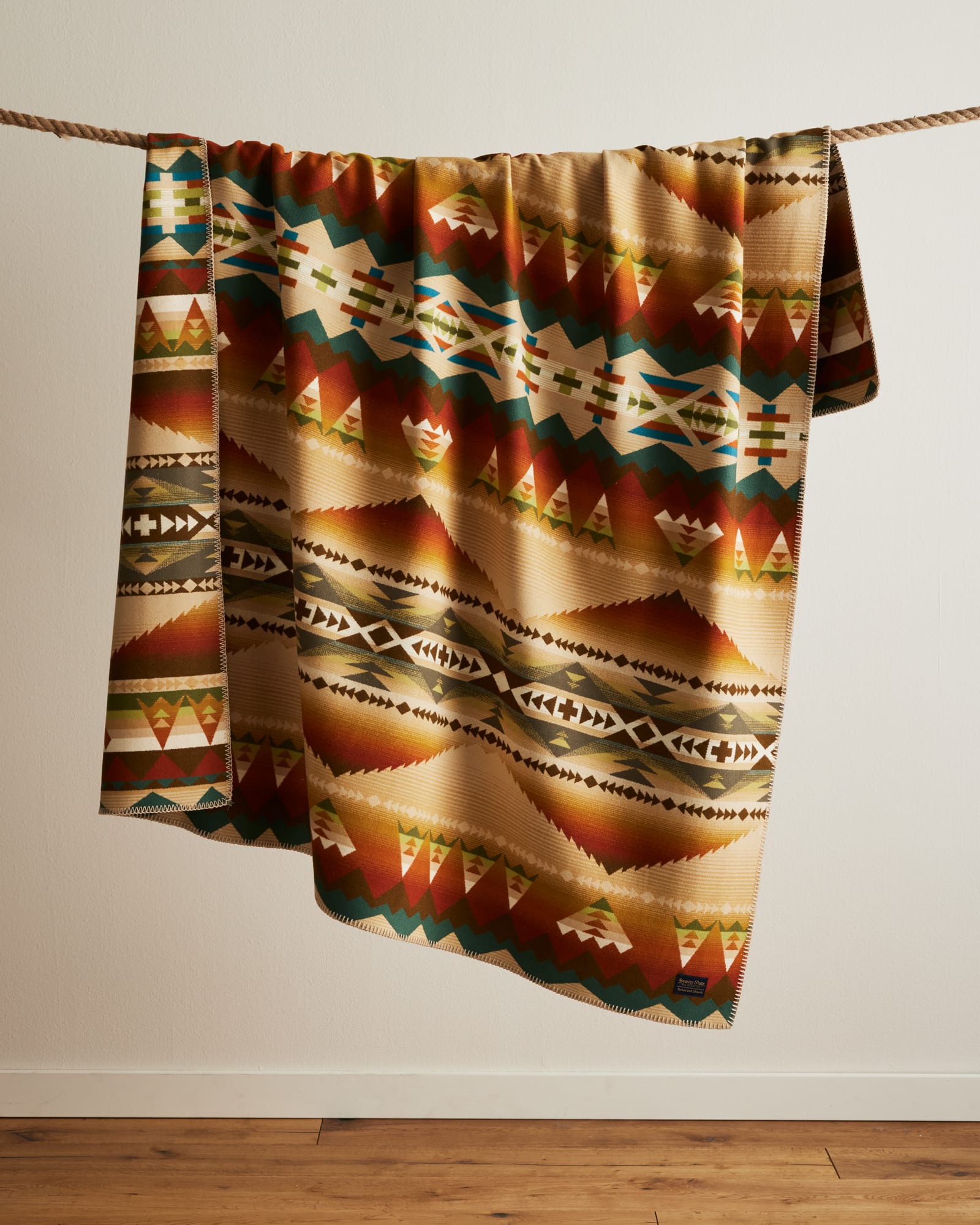 Pendleton | Jacquard Unnapped Twin Robe | Solstice Canyon