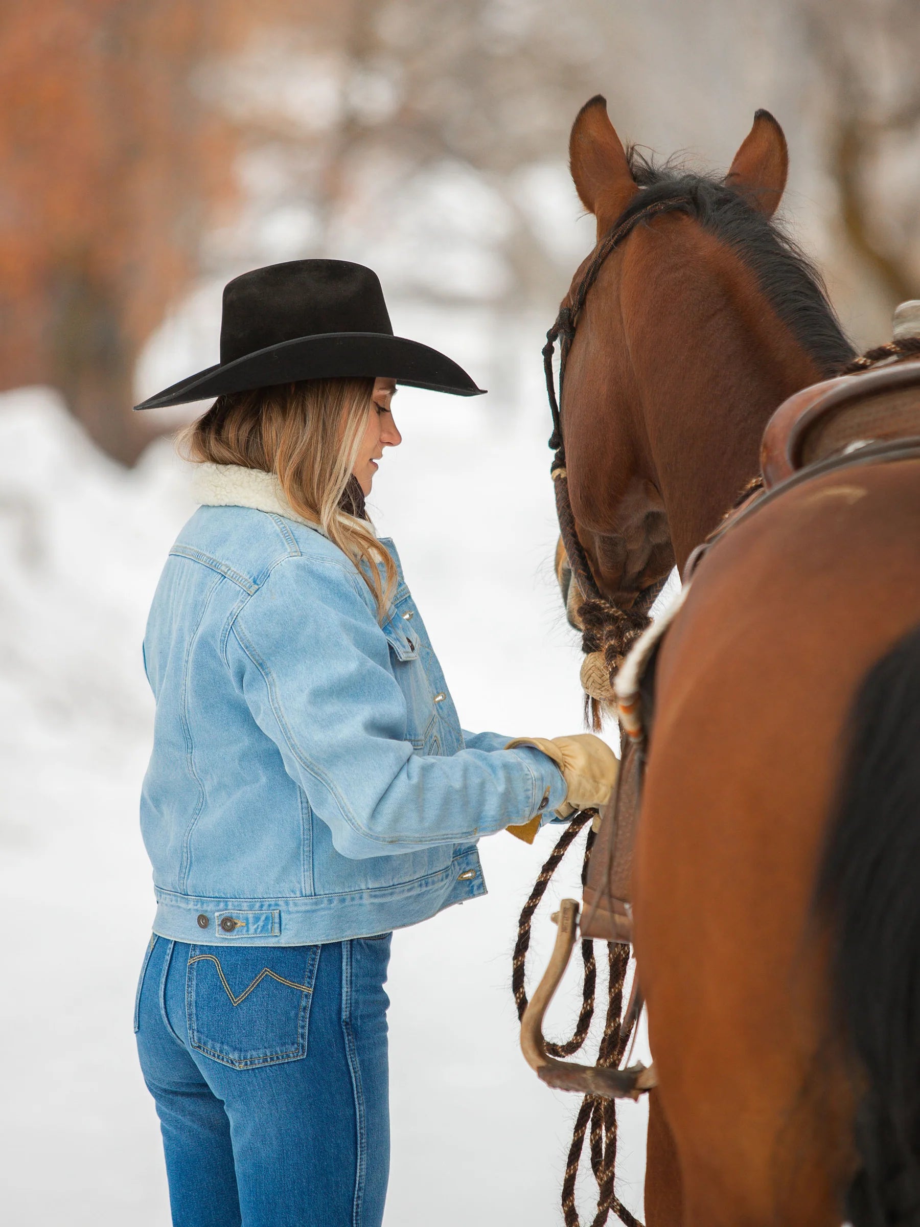 Schaefer Outfitter | Sherpa Lined Denim Jacket | Light Wash