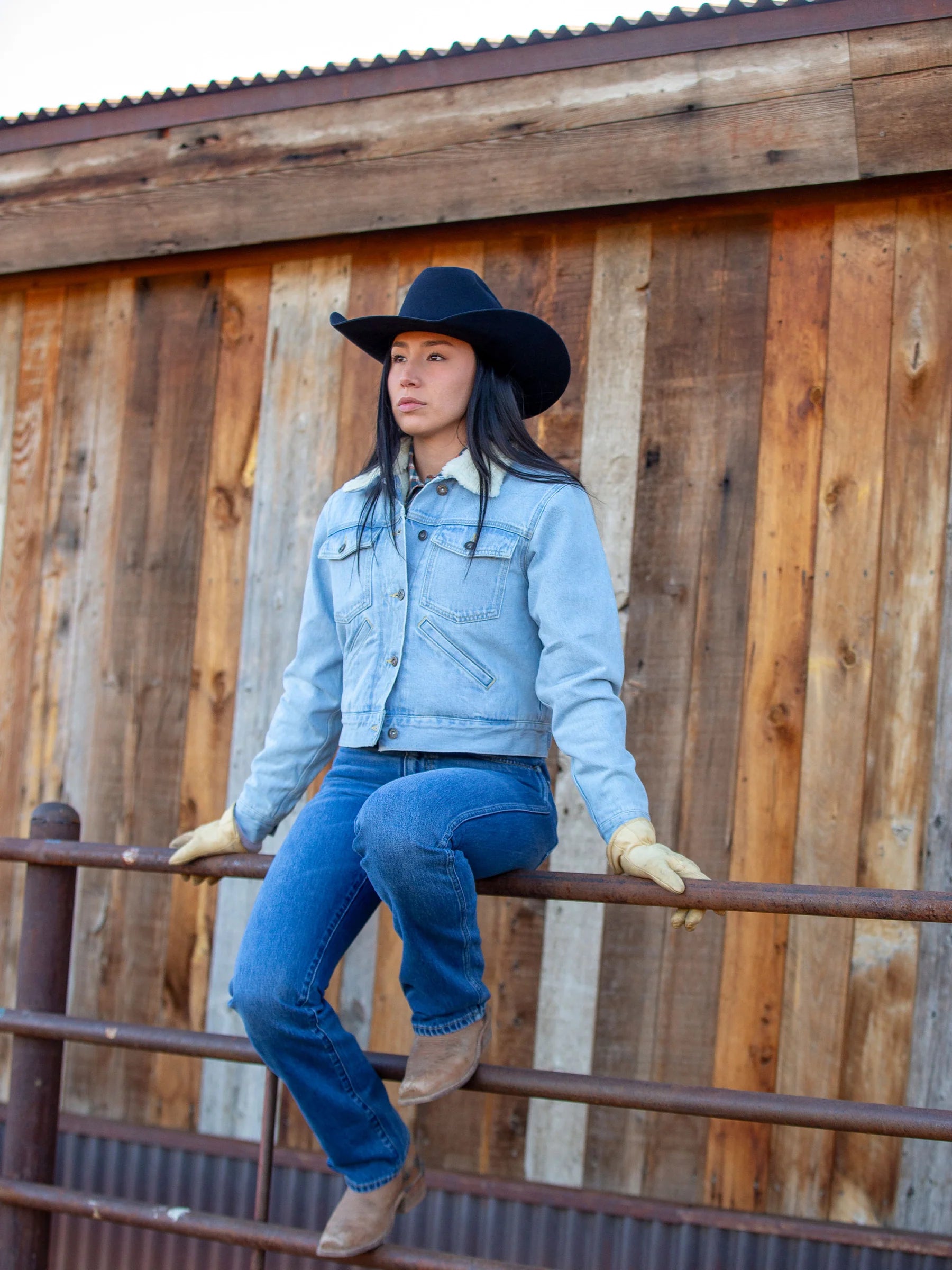 Schaefer Outfitter | Sherpa Lined Denim Jacket | Light Wash