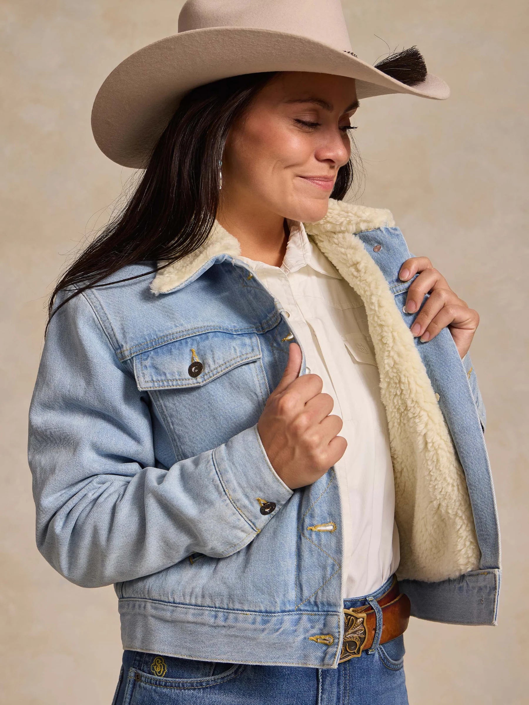 Schaefer Outfitter | Sherpa Lined Denim Jacket | Light Wash
