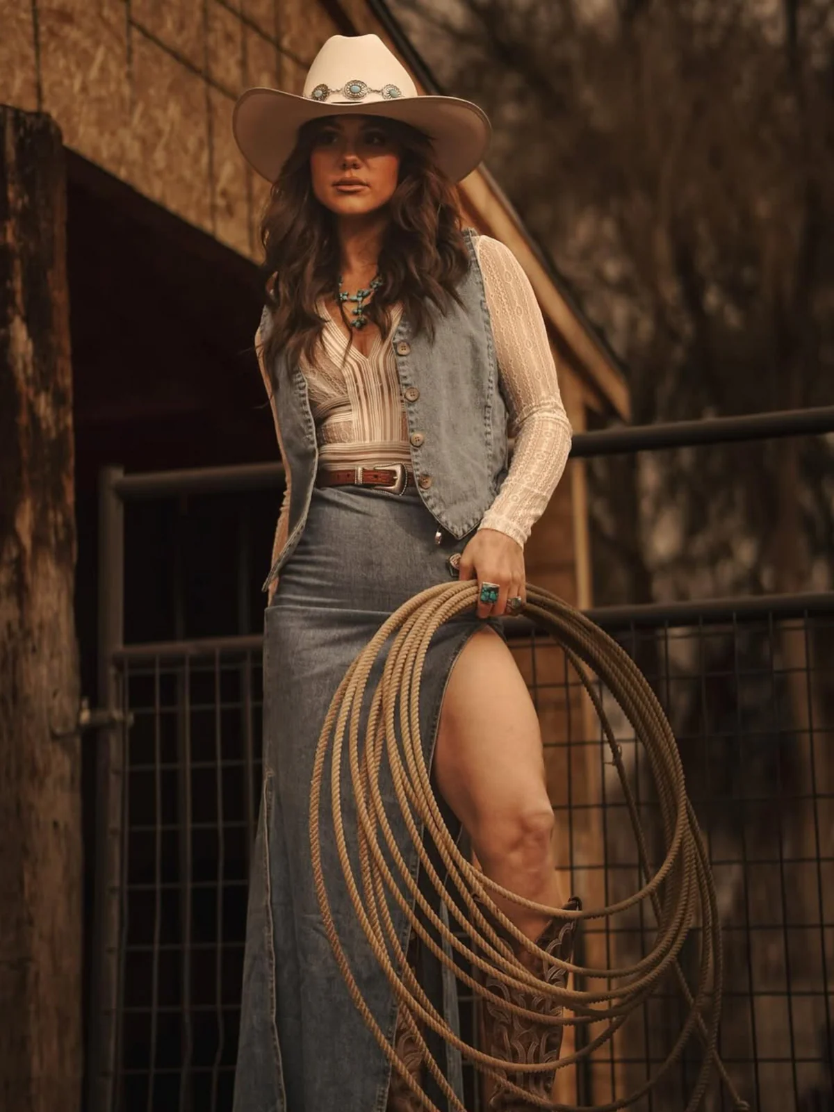 Vintage Bison | Wild Wendy Women's Belt | Peanut